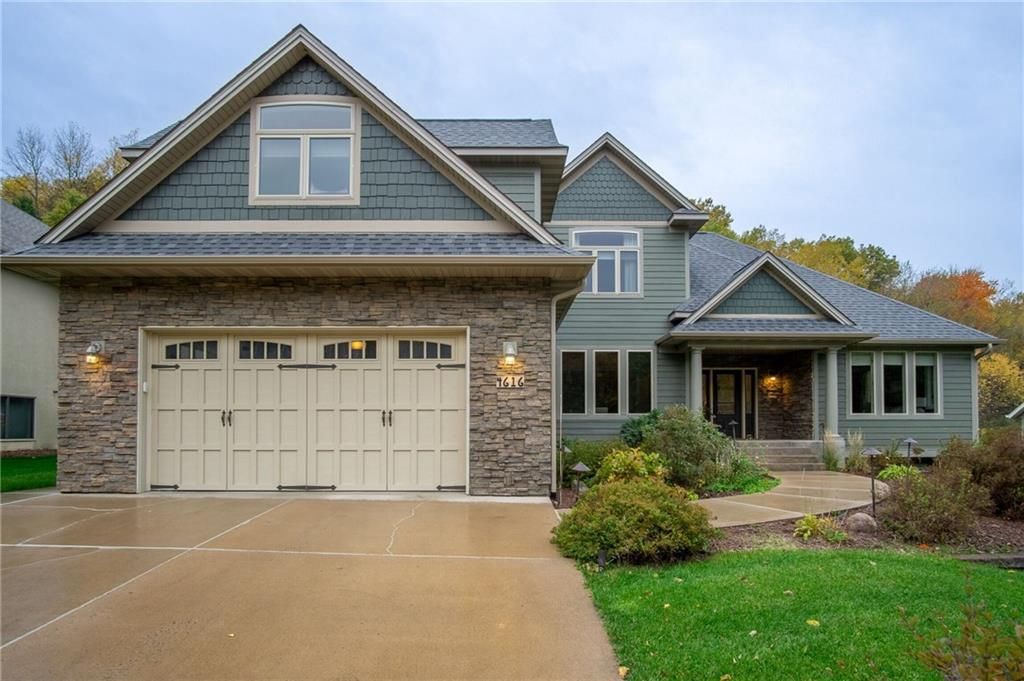 Photo of 4616 Oakwood Hills PARKWAY, Eau Claire, WI 54701 (MLS # 1596575)
