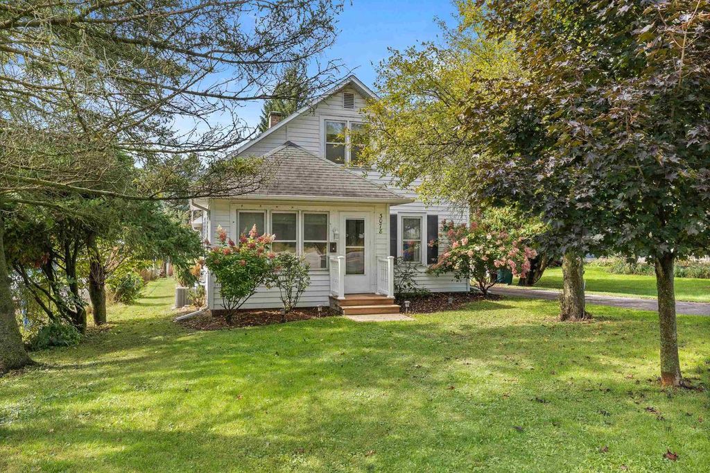 Photo of 3078 County Road Q, Nelsonville, WI 54458 (MLS # 22504586)