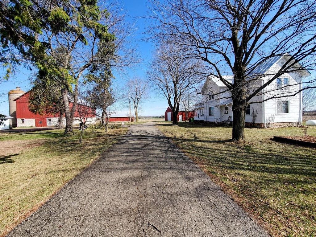 Photo of E9542 County Road I, Clintonville, WI 54929 (MLS # 50322172)