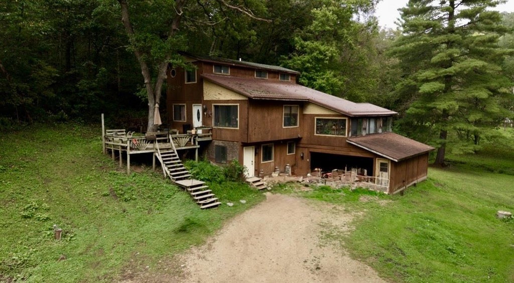 Photo of 16309 Castle Springs ROAD, Gays Mills, WI 54631 (MLS # 2029486)