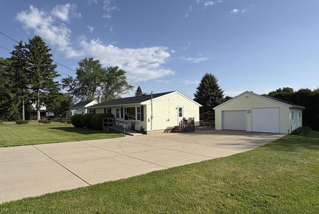 Photo of 641 Janesville STREET, Oregon, WI 53575 (MLS # 2023371)