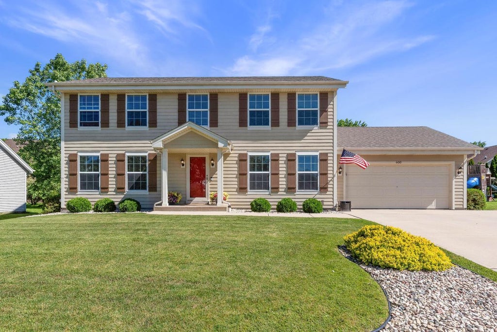 Photo of 600 E Randy ROAD, Oak Creek, WI 53154 (MLS # 1968875)