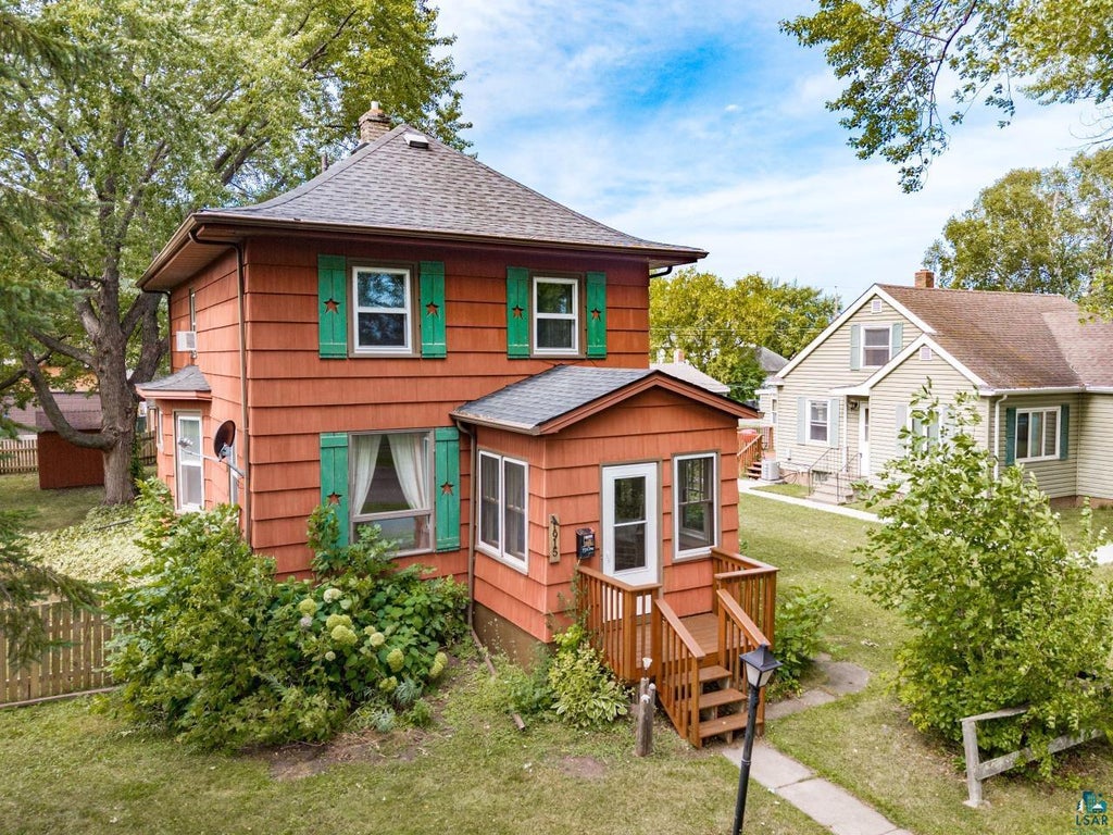 Photo of 1915 Maryland AVENUE, Superior, WI 54880 (MLS # 6127820)
