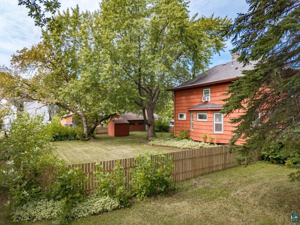 Photo of 1915 Maryland AVENUE, Superior, WI 54880 (MLS # 6127820)