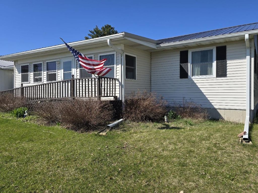 Photo of W5860 Advance ROAD, Monroe, WI 53566 (MLS # 2020040)