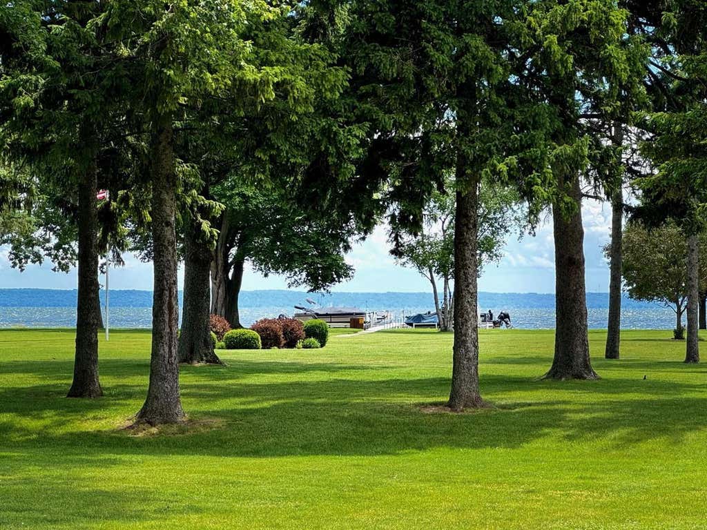 Photo of 935 Brighton DRIVE, Menasha, WI 54952 (MLS # 50327651)