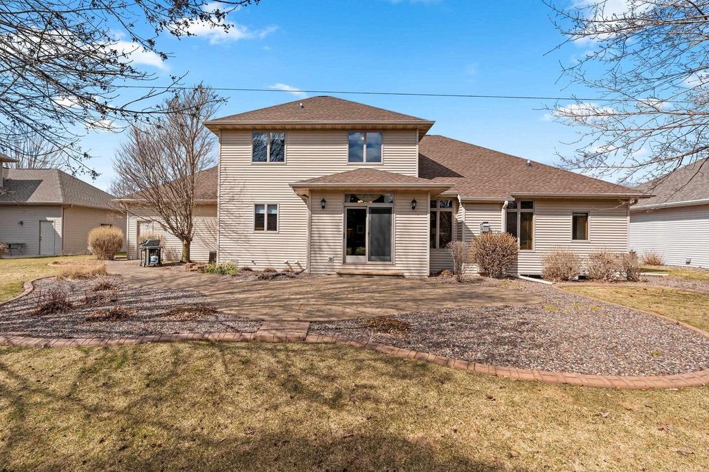 Photo of 278 Peterlynn DRIVE, Wrightstown, WI 54180 (MLS # 50323680)