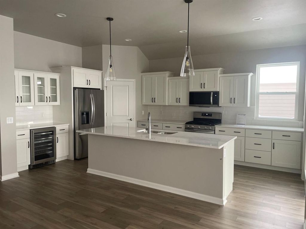 Photo of 2426 Orion CIRCLE, Green Bay, WI 54311 (MLS # 50322855)