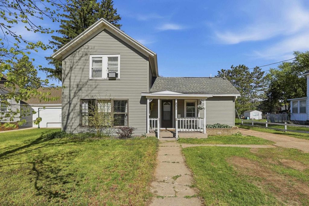 Photo of 831 Lincoln STREET, Wisconsin Rapids, WI 54494 (MLS # 22602141)
