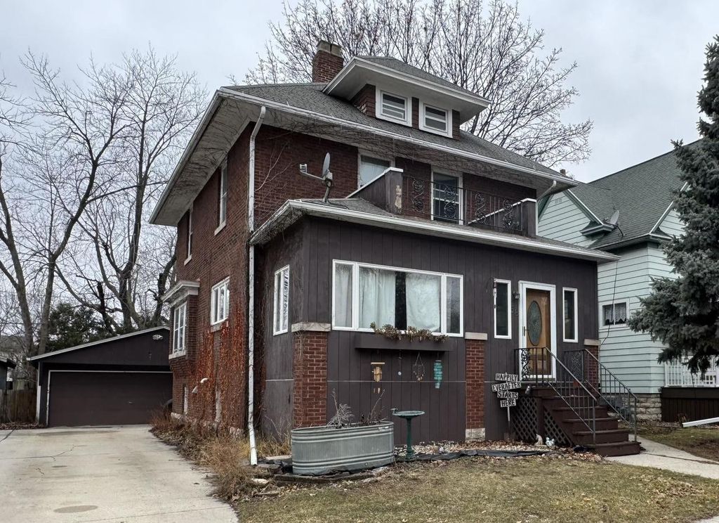 Photo of 58 Champion AVENUE, Fond Du Lac, WI 54935 (MLS # 50322183)