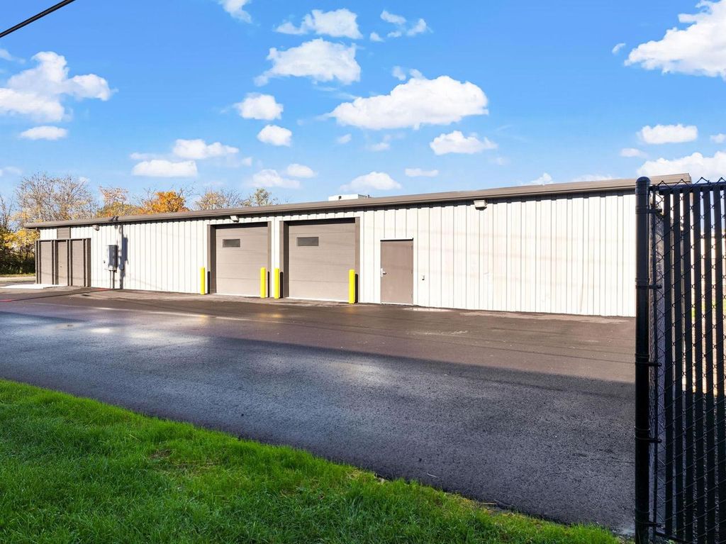 Photo of 709 Atlas AVENUE, Madison, WI 53714 (MLS # 2011071)