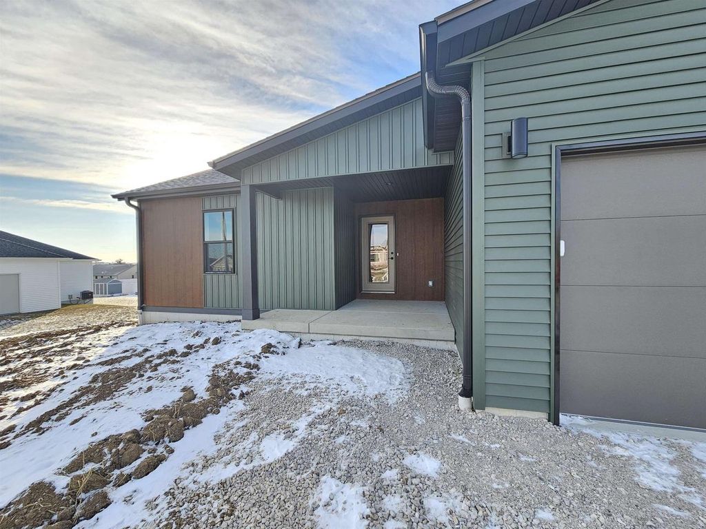 Photo of 979 Pheasant RUN, Lomira, WI 53048 (MLS # 2021414)