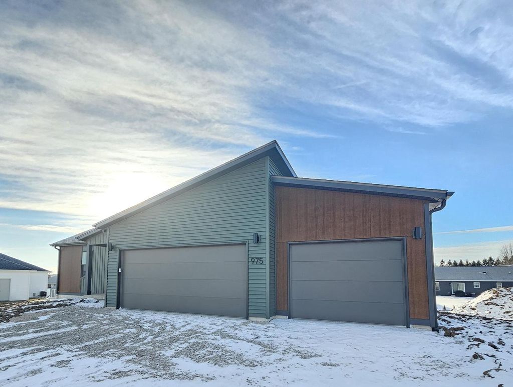 Photo of 979 Pheasant RUN, Lomira, WI 53048 (MLS # 2021414)