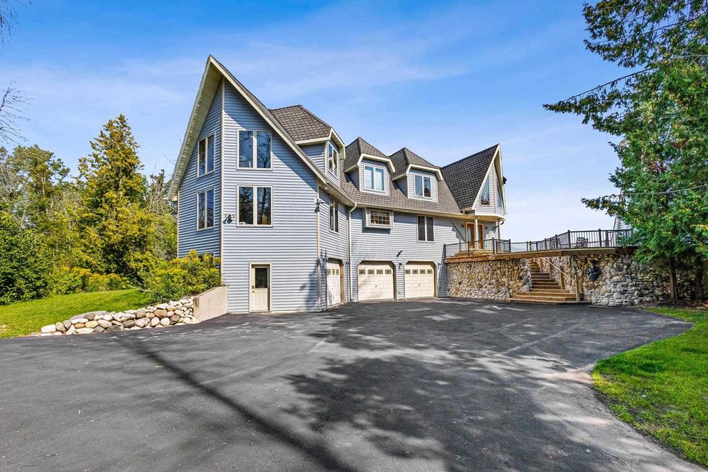 Photo of E7379 Washington ROAD, Algoma, WI 54201 (MLS # 50314865)