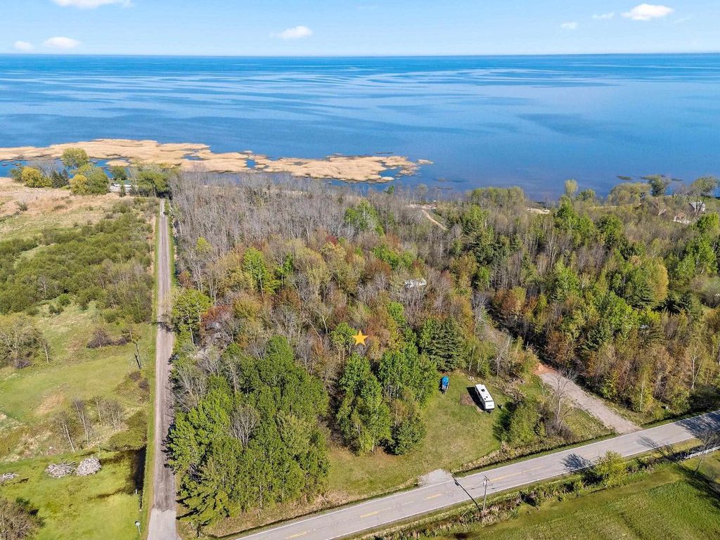 Photo of 5386 County Road N Rd, Oconto, WI 54153 (MLS # 50325771)