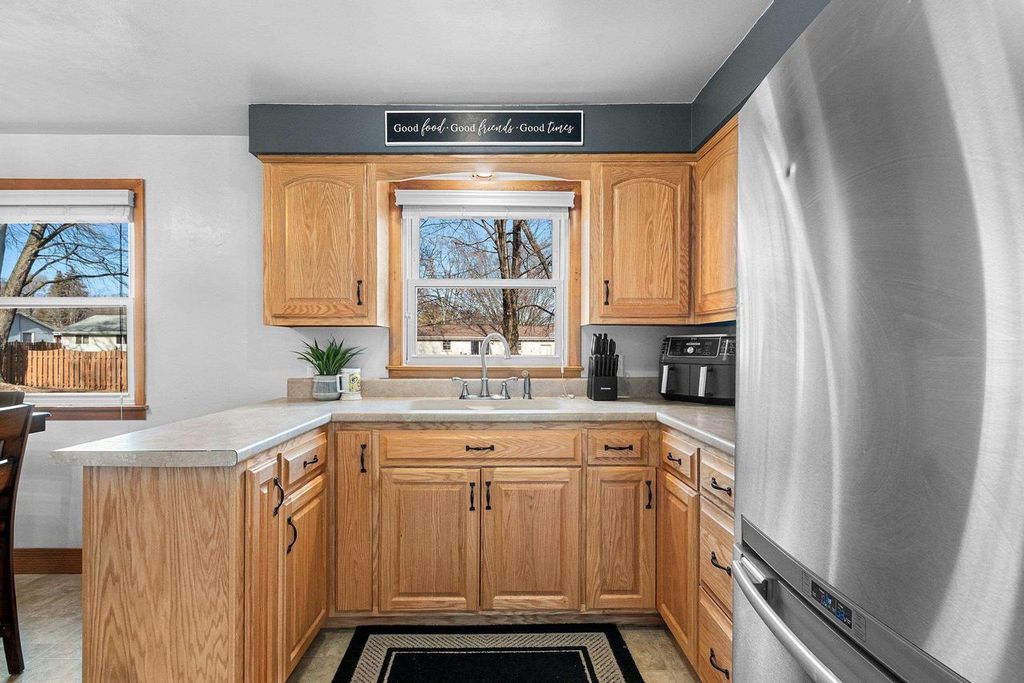 Photo of 1242 Langlade AVENUE, Green Bay, WI 54304 (MLS # 50321598)