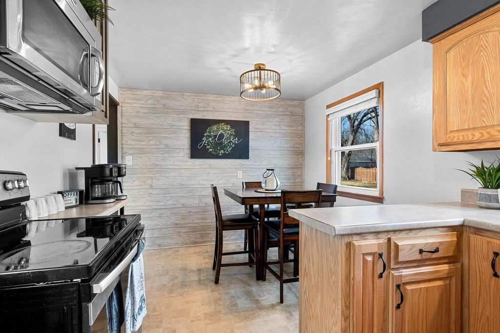 Photo of 1242 Langlade AVENUE, Green Bay, WI 54304 (MLS # 50321598)