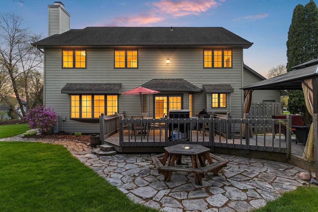 Photo of 1354 Camelot COURT, Oneida, WI 54155 (MLS # 50327415)
