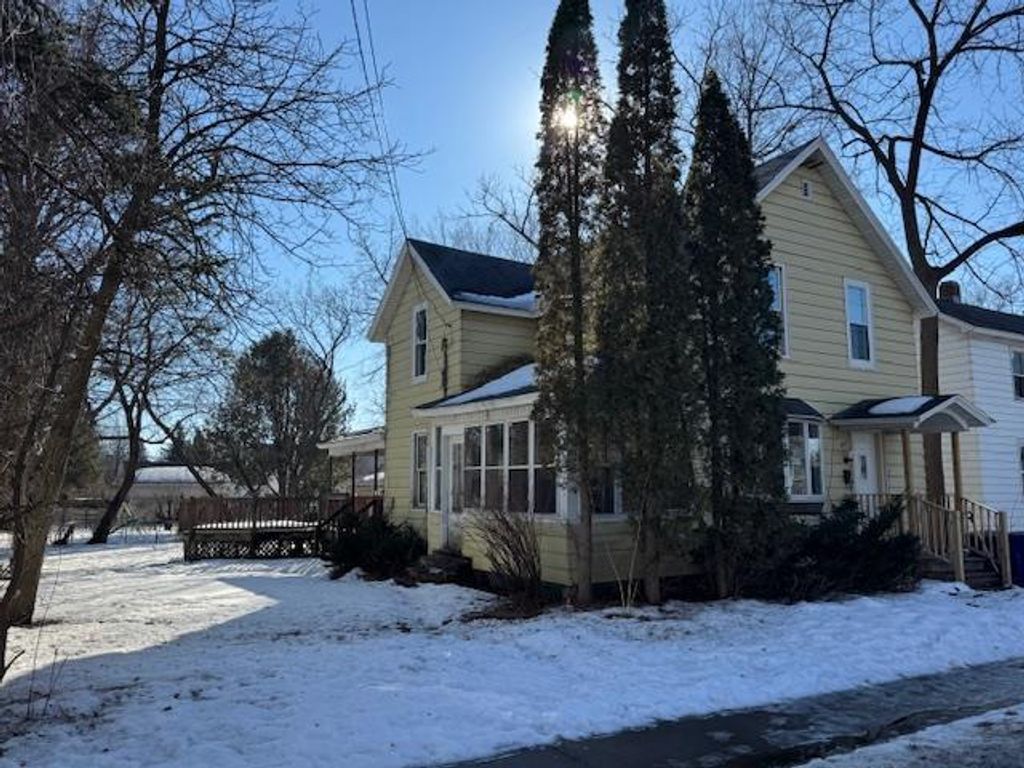 Photo of 411 West STREET, Wausau, WI 54401 (MLS # 22600599)