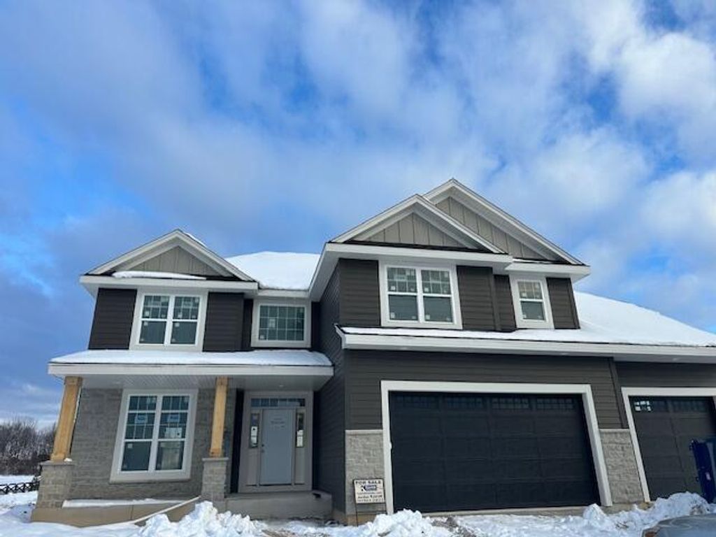 Photo of N58 W25990 Autumn WAY, Sussex, WI 53089 (MLS # 1946878)