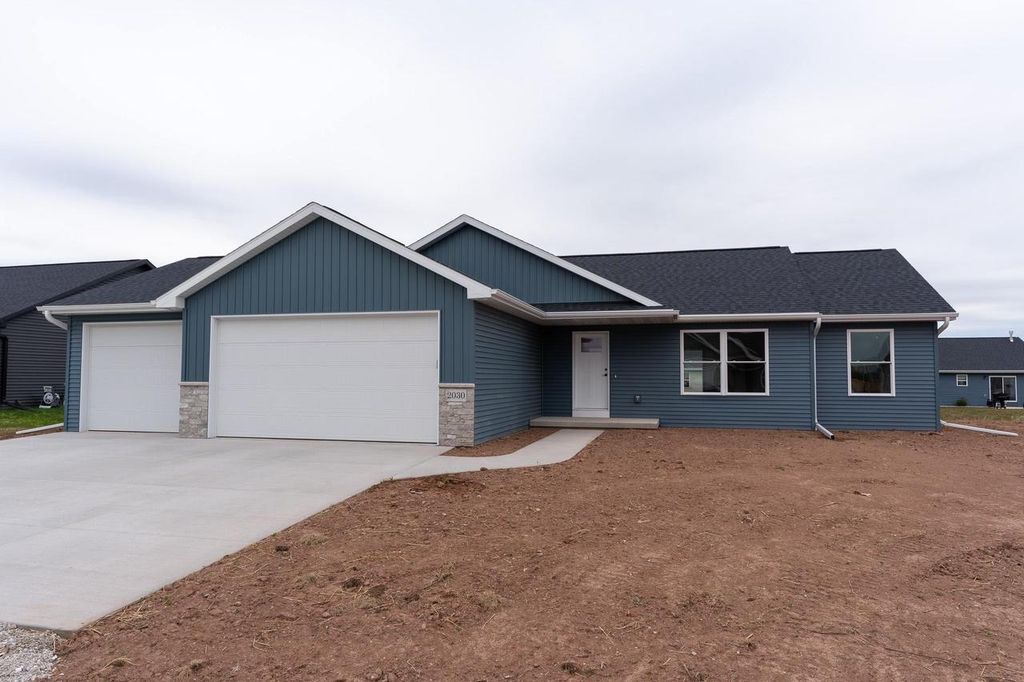 Photo of 2030 Red Fox LANE, Kaukauna, WI 54130 (MLS # 50316564)