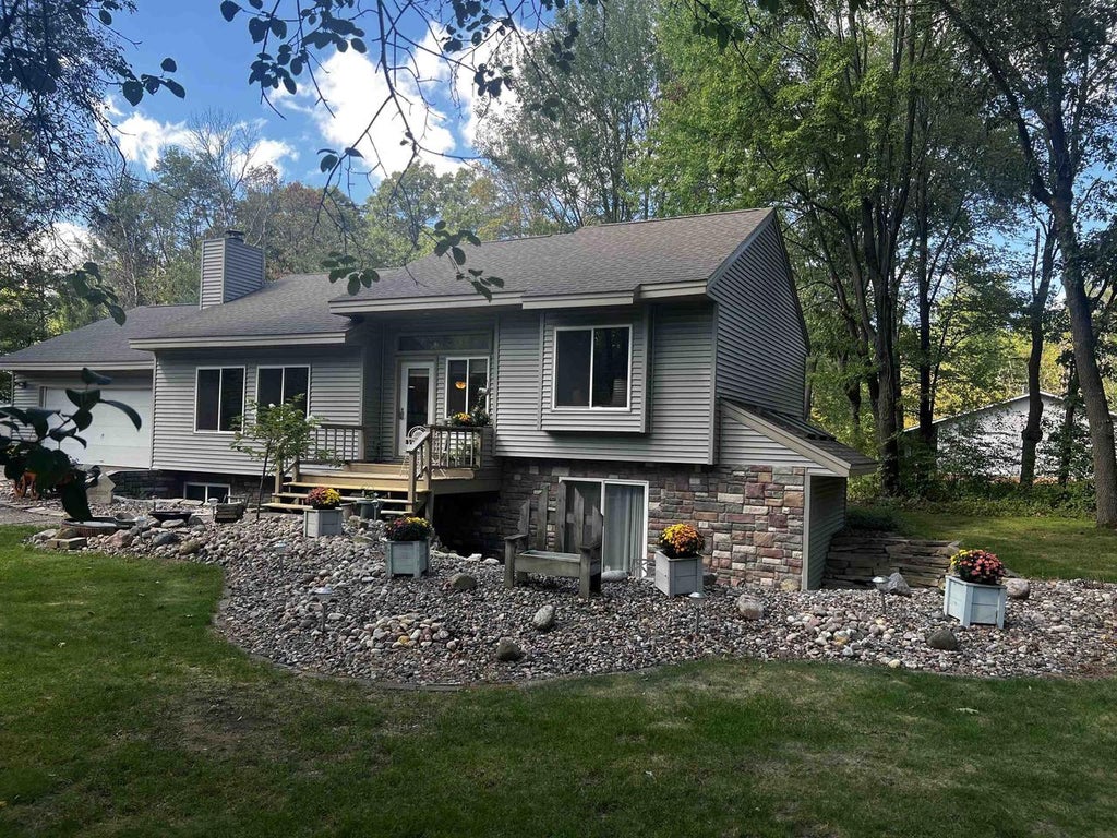 Photo of 1078 Blueberry LANE, Kronenwetter, WI 54455 (MLS # 22604344)