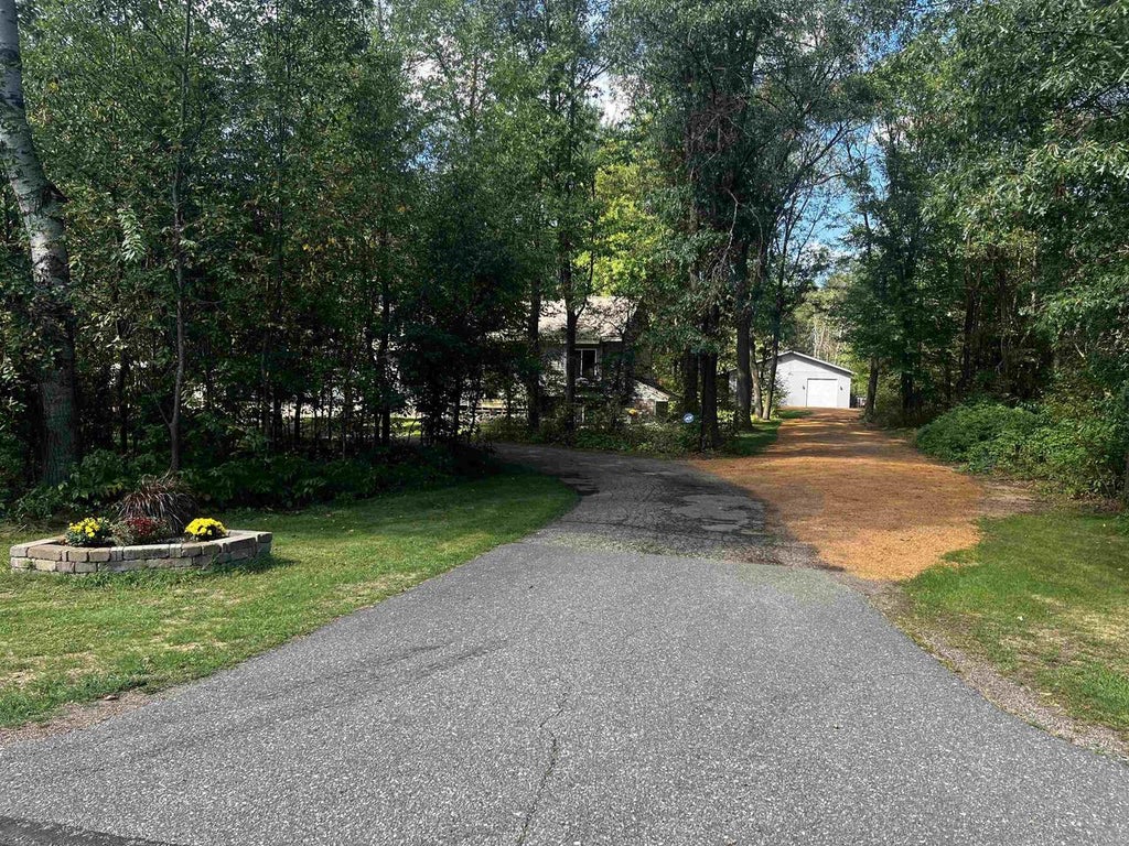 Photo of 1078 Blueberry LANE, Kronenwetter, WI 54455 (MLS # 22604344)