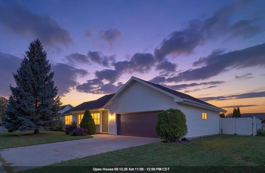 Photo of 1756 Lemon LANE, De Pere, WI 54115 (MLS # 50332424)