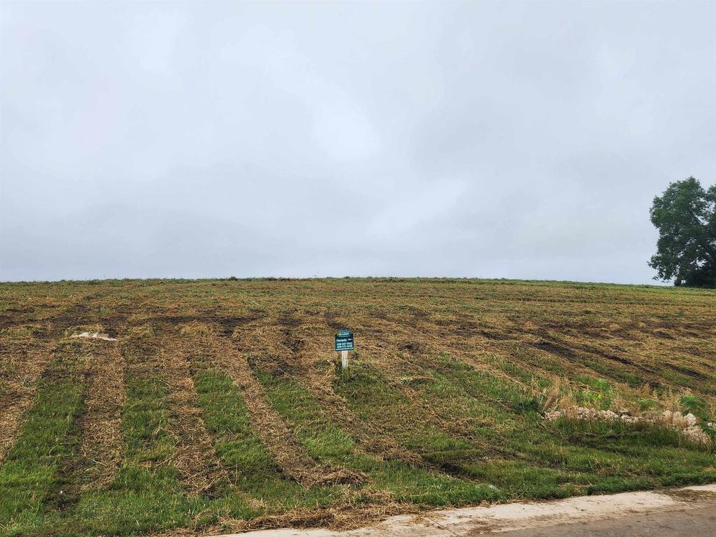 Photo of L3 Blue Victoria DRIVE, Sun Prairie, WI 53590 (MLS # 2018490)