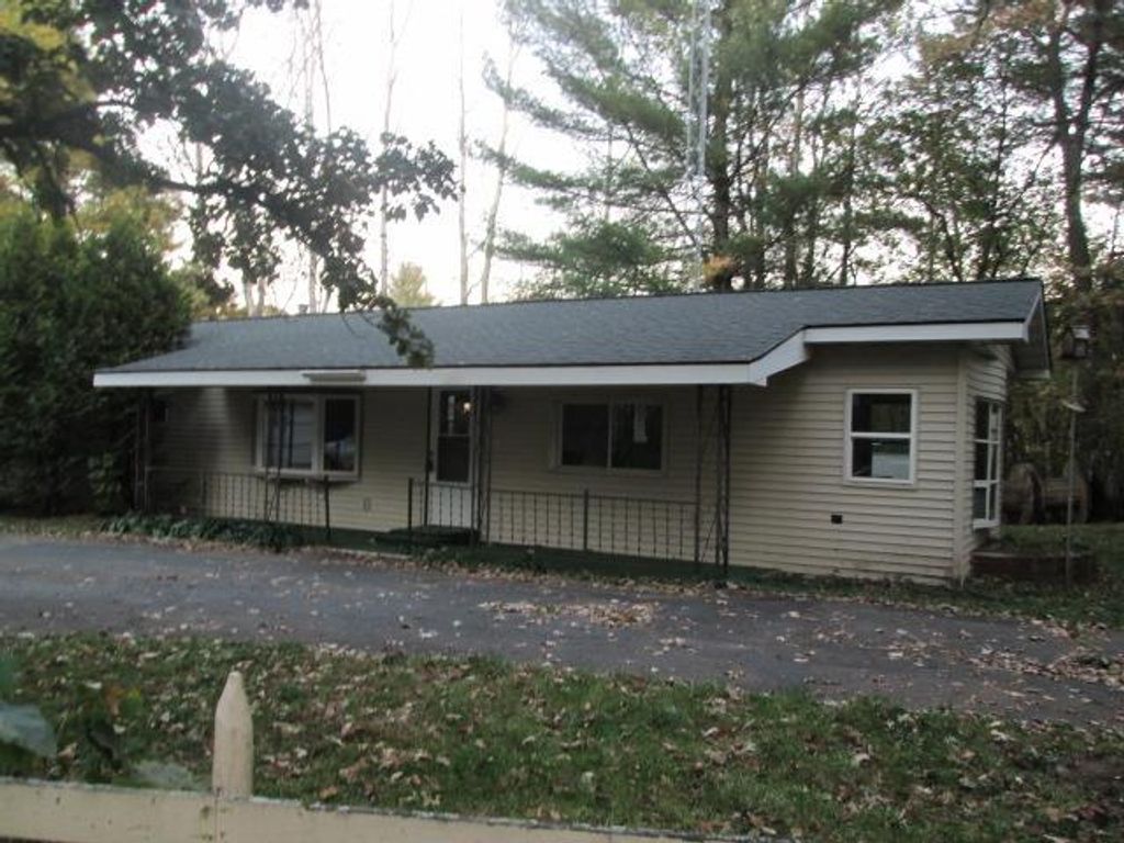 Photo of 3167 S 55th STREET, Milwaukee, WI 53219 (MLS # 1945061)