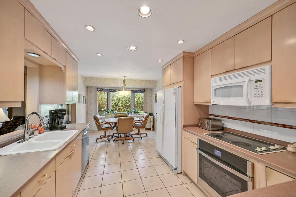 Photo of 1775 Melody LANE, Brookfield, WI 53005 (MLS # 1947183)