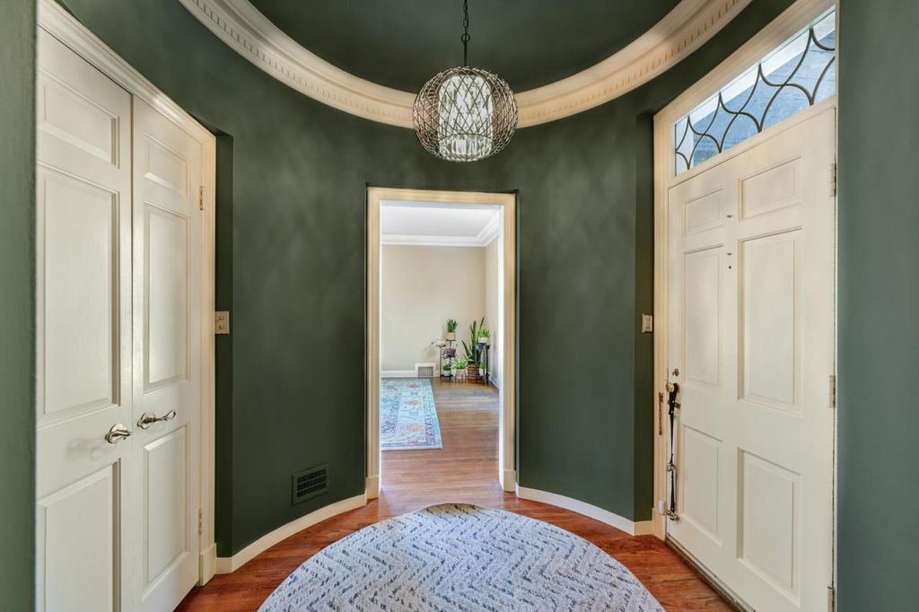 Photo of 705 W Bradley ROAD, River Hills, WI 53217 (MLS # 1953807)