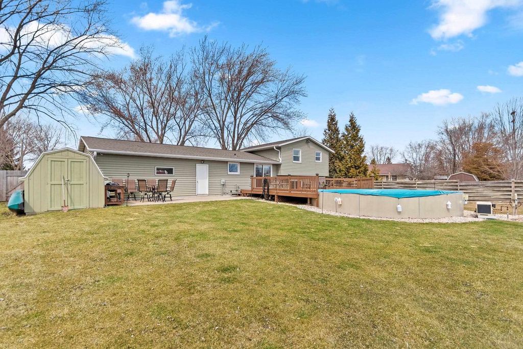 Photo of 1935 Bunker Hill COURT, De Pere, WI 54115 (MLS # 50323070)