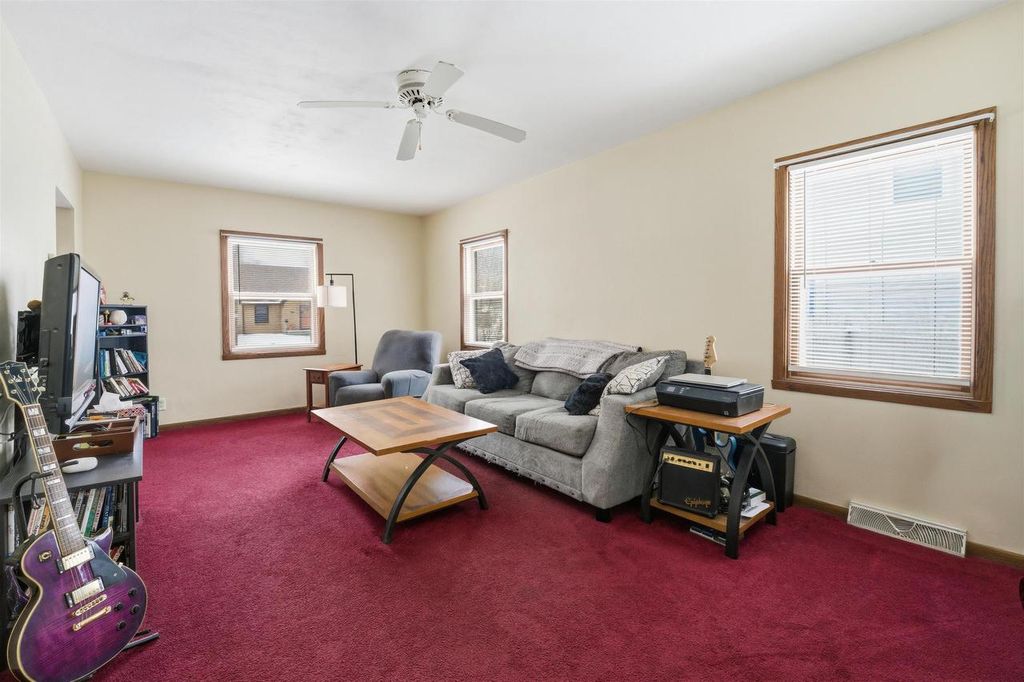 Photo of 1928 S Lawe STREET, Appleton, WI 54915 (MLS # 50320686)