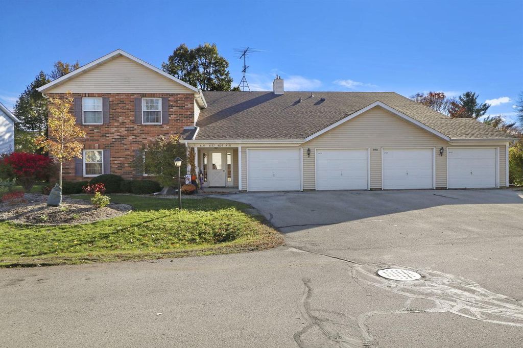 Photo of 4129 81st PLACE #18D, Kenosha, WI 53142 (MLS # 1941095)