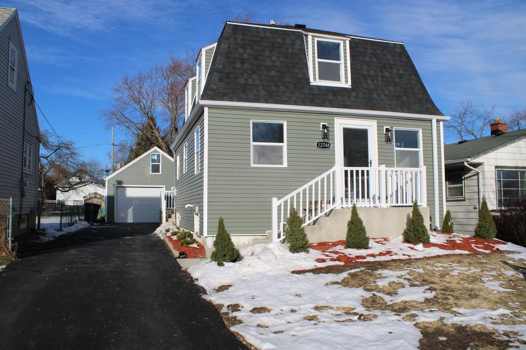 Photo of 12744 W Peck PLACE, Butler, WI 53007 (MLS # 1944145)