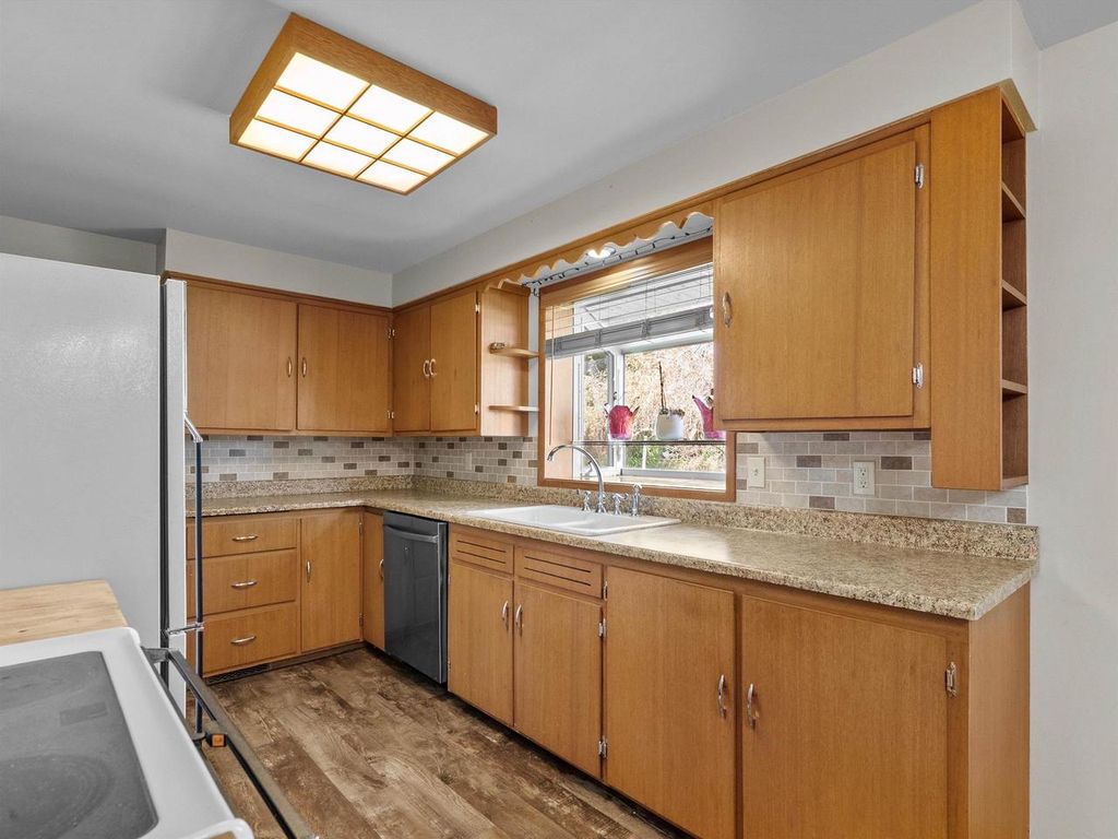 Photo of 944 Fond Du Lac AVENUE, Sheboygan Falls, WI 53085 (MLS # 2009697)