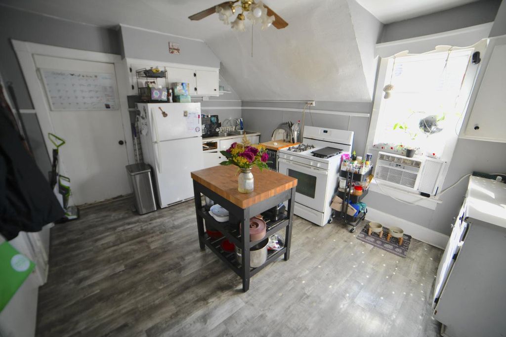 Photo of 916 S 75th STREET, West Allis, WI 53214 (MLS # 1952619)