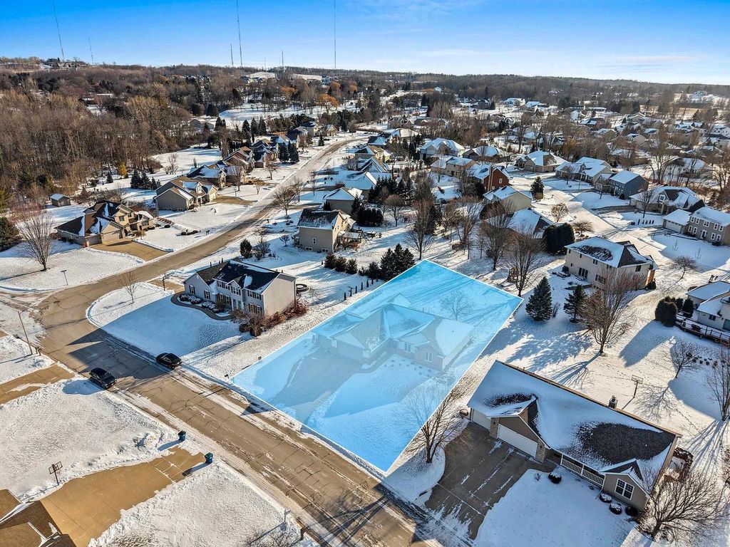 Photo of 2446 Reginald Hl, De Pere, WI 54115 (MLS # 50320438)