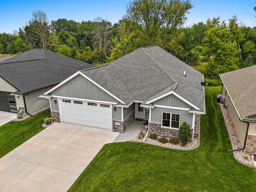 Photo of 2592 Farmington WAY, Suamico, WI 54313 (MLS # 50316901)
