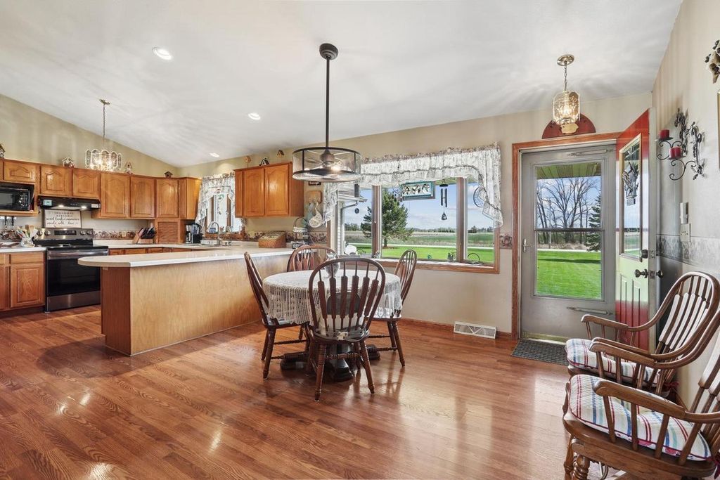 Photo of W2150 Crosstown ROAD, Hilbert, WI 54129 (MLS # 50324568)