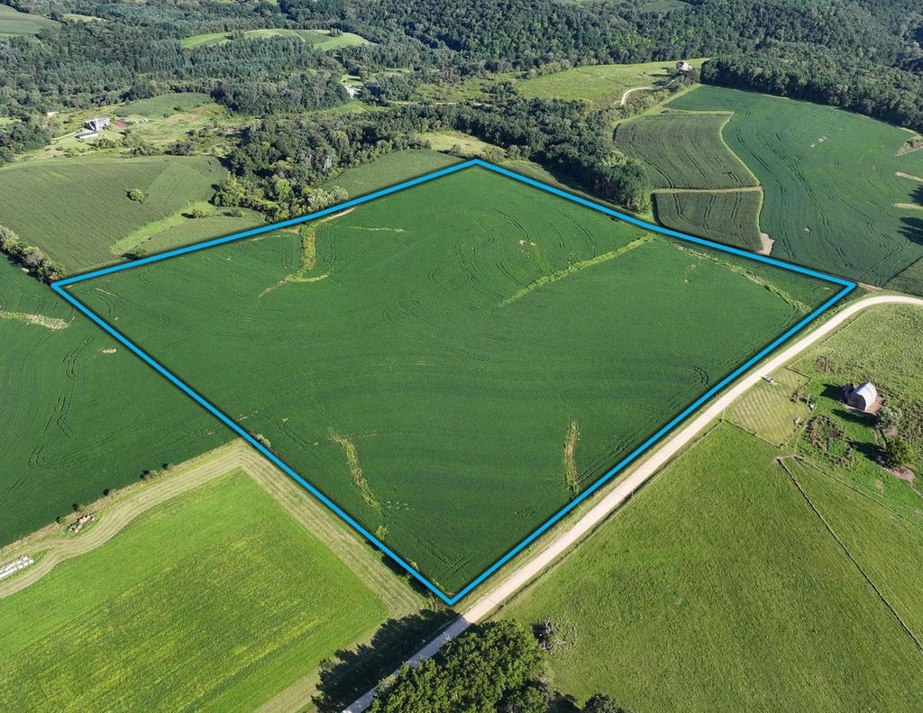 Photo of 40.22ï¿½ Acres Stump Ridge Road, Viroqua, WI 54665 (MLS # 2030880)