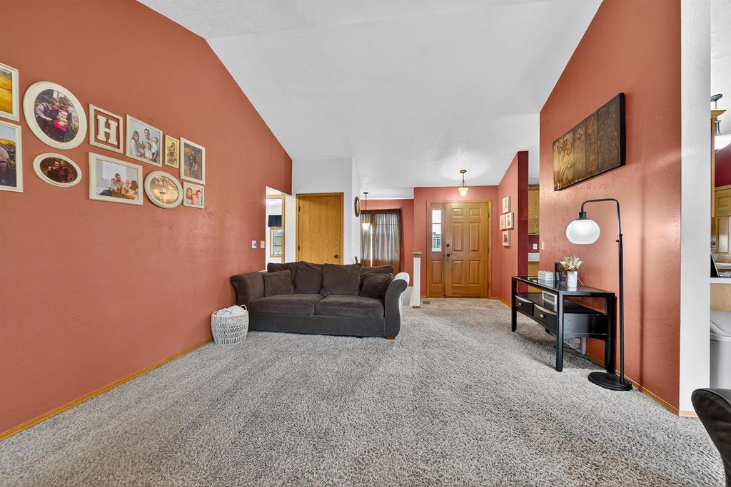 Photo of 1900 White Wolf LANE, Kaukauna, WI 54130 (MLS # 50317768)