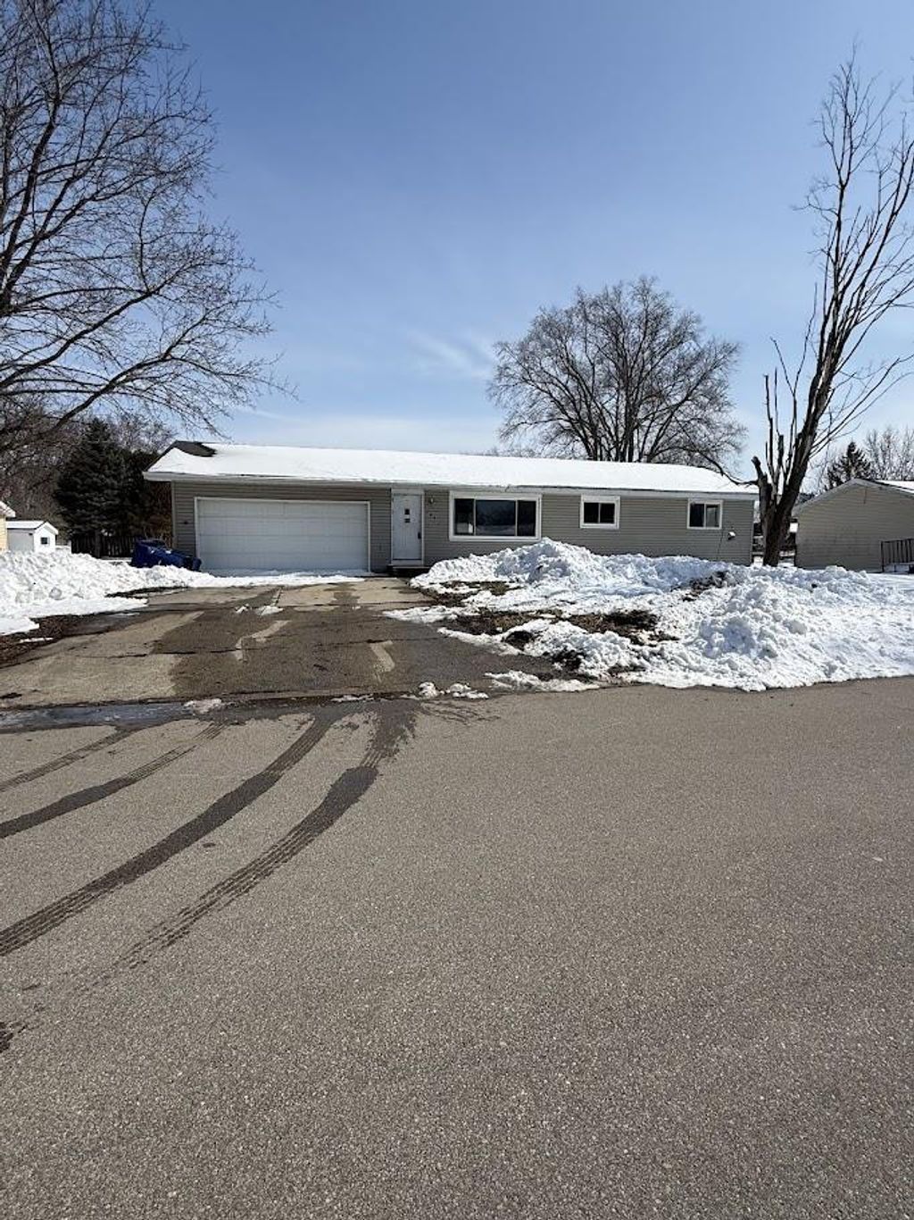 Photo of 209 N 7th AVENUE, Winneconne, WI 54986 (MLS # 50322522)