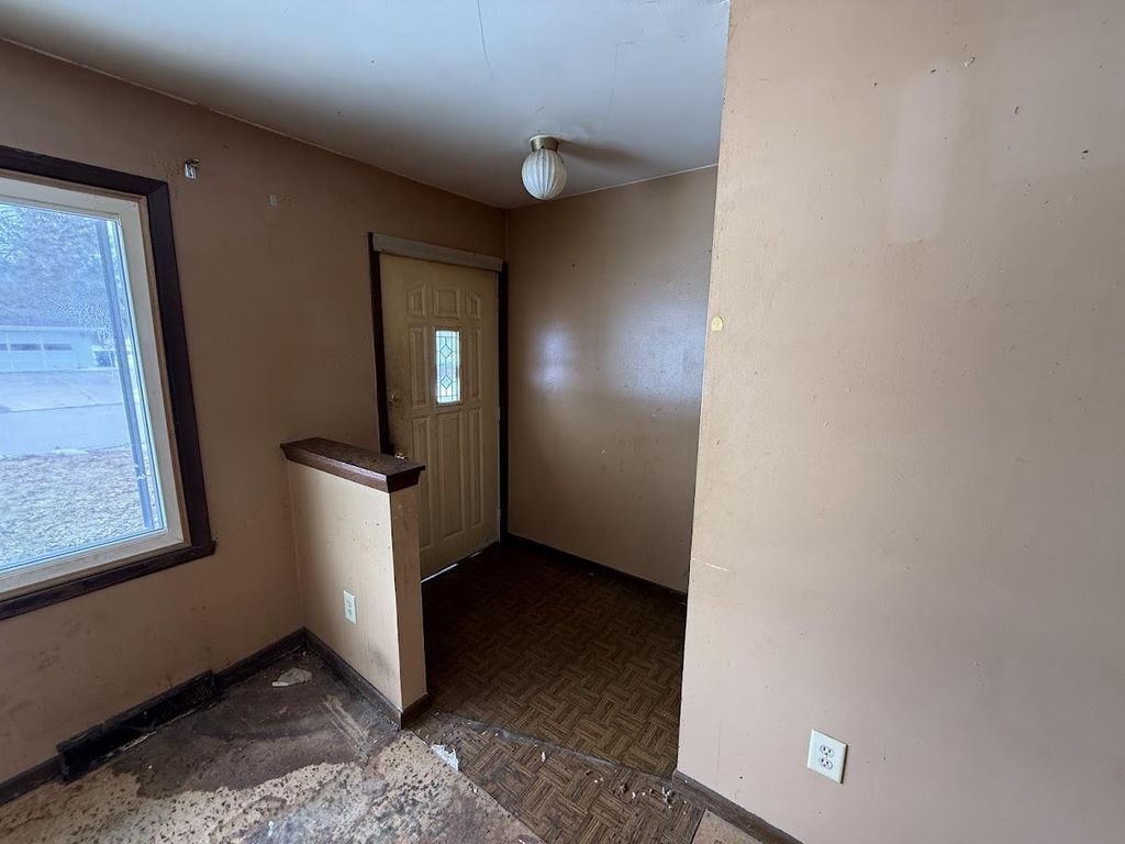 Photo of 209 N 7th AVENUE, Winneconne, WI 54986 (MLS # 50322522)