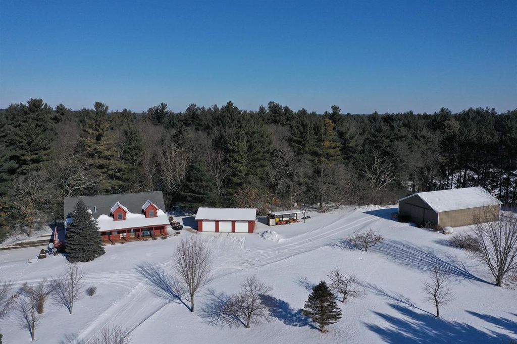 Photo of W8970 County Road P Rd, Almond, WI 54909 (MLS # 50320523)