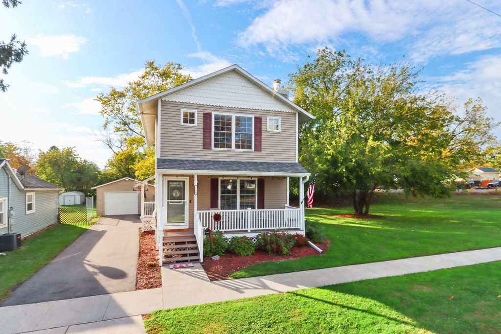 Photo of 320 S Sixth STREET, Delavan, WI 53115 (MLS # 1939997)