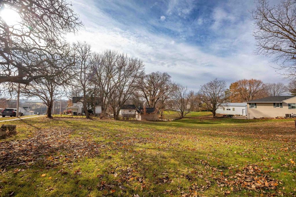 Photo of 575 E Mineral STREET, Platteville, WI 53818 (MLS # 2012754)