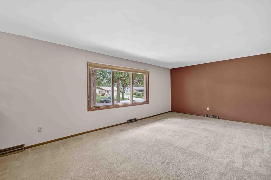 Photo of 7013 Cardinal DRIVE, Middleton, WI 53562 (MLS # 2019123)