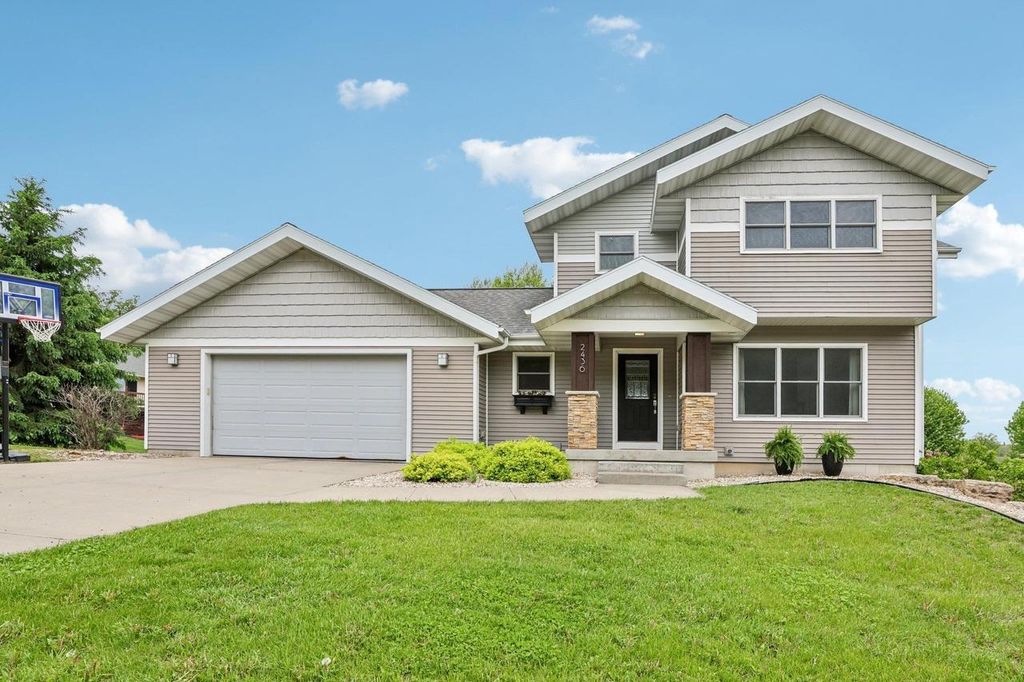 Photo of 2436 Tanna Rain CIRCLE, Reedsburg, WI 53959 (MLS # 2023836)